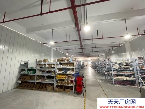 南京市雨花臺區(qū)鐵心橋330平,精裝修倉庫,超低價出租!