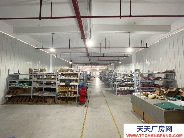 南京市雨花臺區(qū)鐵心橋330平,精裝修倉庫,超低價出租!