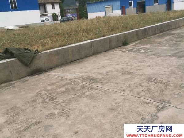 (出租) 交通方便,可以進(jìn)出掛車,建筑面積有3000平方