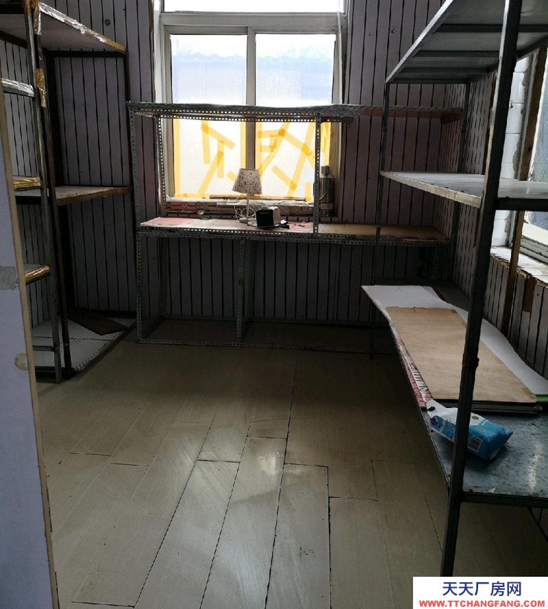 (出租) 地理位置優越,離五愛市場很近,可辦公,可倉儲。