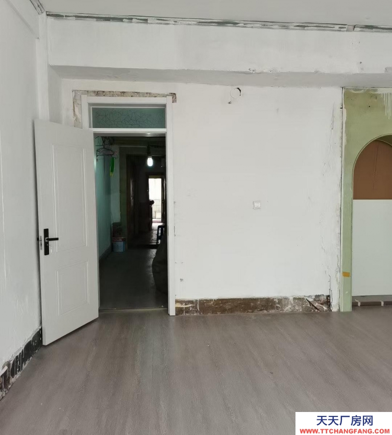 (出租) 南北140平，可做工廠，有動(dòng)力電，實(shí)際面積大