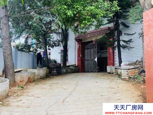 (出租) 交通便利，標(biāo)準(zhǔn)廠房，帶四合院住宿及辦公，停車(chē)方便，大車(chē)可通行