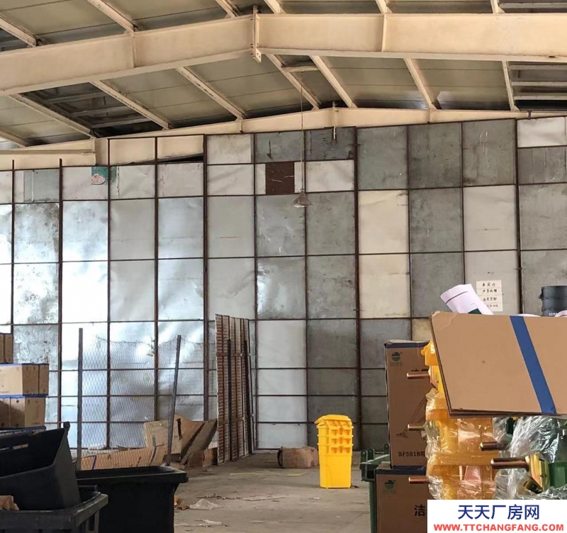 (出租) 交通便利，位置，庫里舉架7.5米，