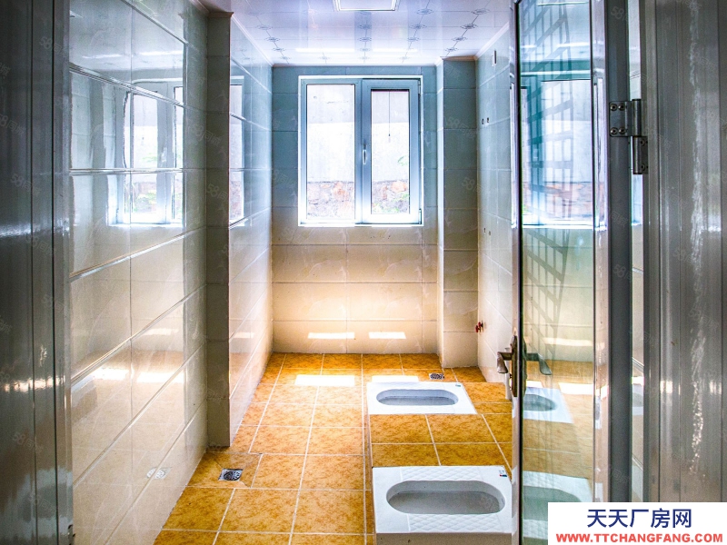 青島李滄南嶺三路出租三層寫字樓獨門獨院