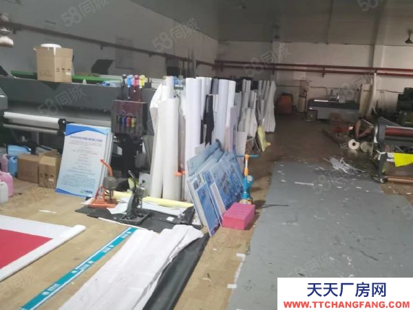 南京市建鄴區(qū)南湖東路 長虹路 一樓倉庫 大車可以進(jìn)出