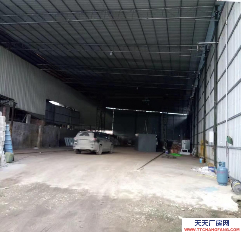 南寧市西鄉塘區(出租) 國道324路邊，大車出入方便。