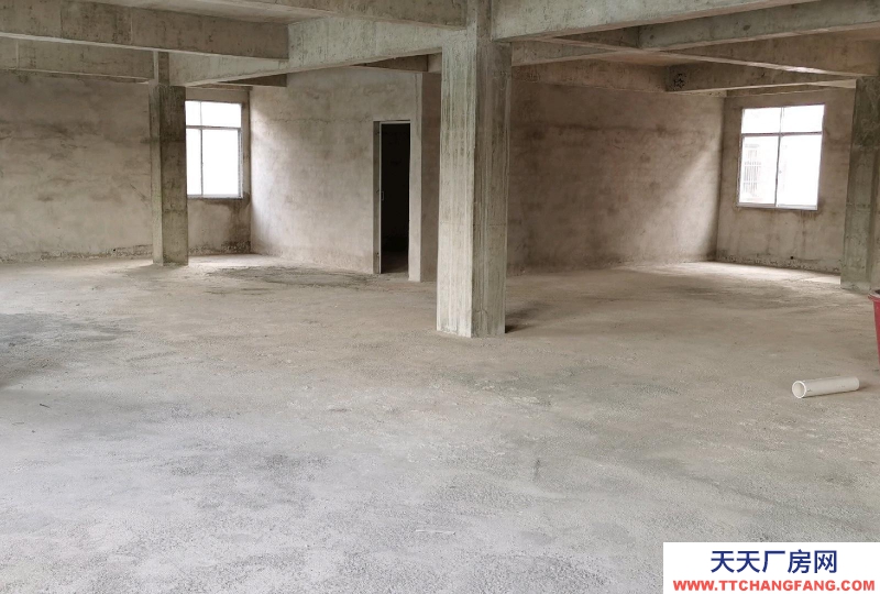 (出租) 3樓的整層空樓，交通便利，水電齊全，目前毛坯房