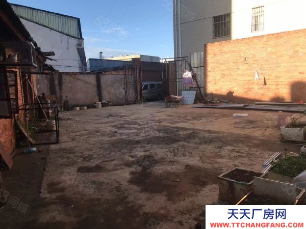 (出租) 雄寶路1500平方米廠出租，