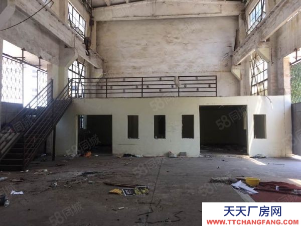(出租) 位于人民西路老城區(qū)地段,廠房面積寬大,有空地和鋪面一起出租