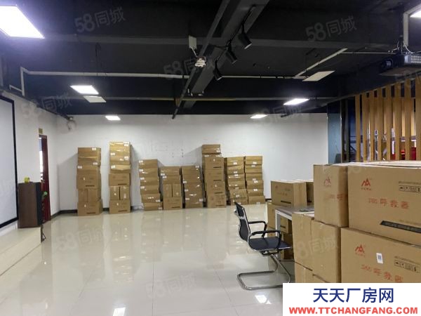 長沙市雨花區(qū) 300 500平廠房辦公樓低價出租