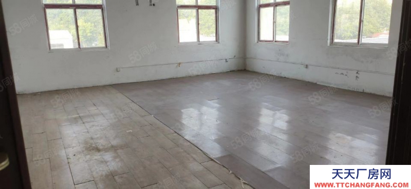 青島李滄區黑龍江路與唐山路150平倉庫出租