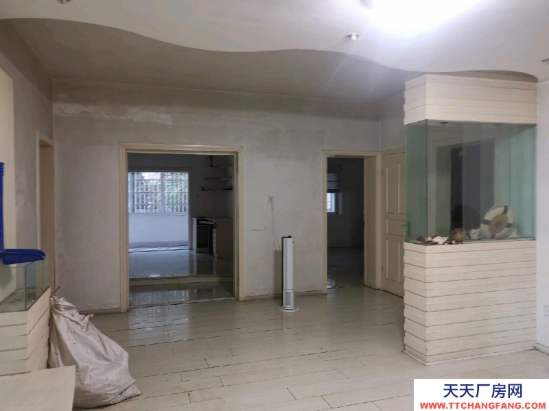 (出租) 西湖區(qū)二樓125平，另送100平露臺（獨(dú)用）