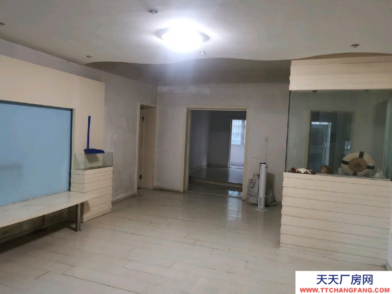 (出租) 西湖區(qū)二樓125平,另送100平露臺(tái)(獨(dú)用)