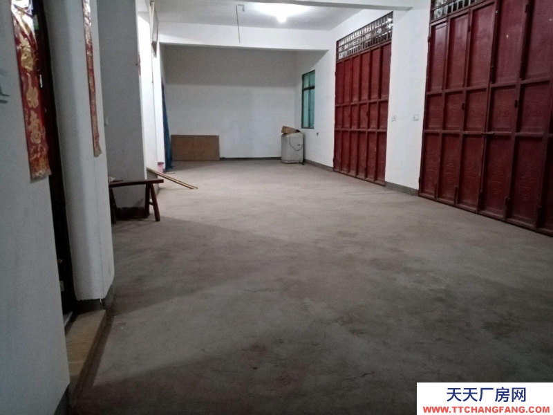 (出租)南昌新建區(qū) 廠(chǎng)房廠(chǎng)地空闊320國(guó)道傍地理位置好