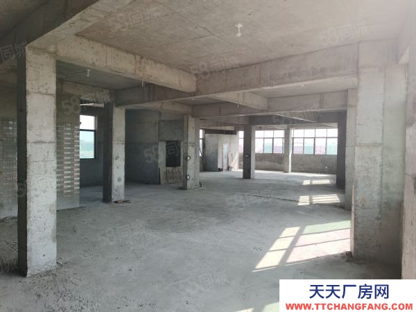 (出租) 南昌縣1600平大型樓庫出租,適合做服裝生產加工,靠近快速路口