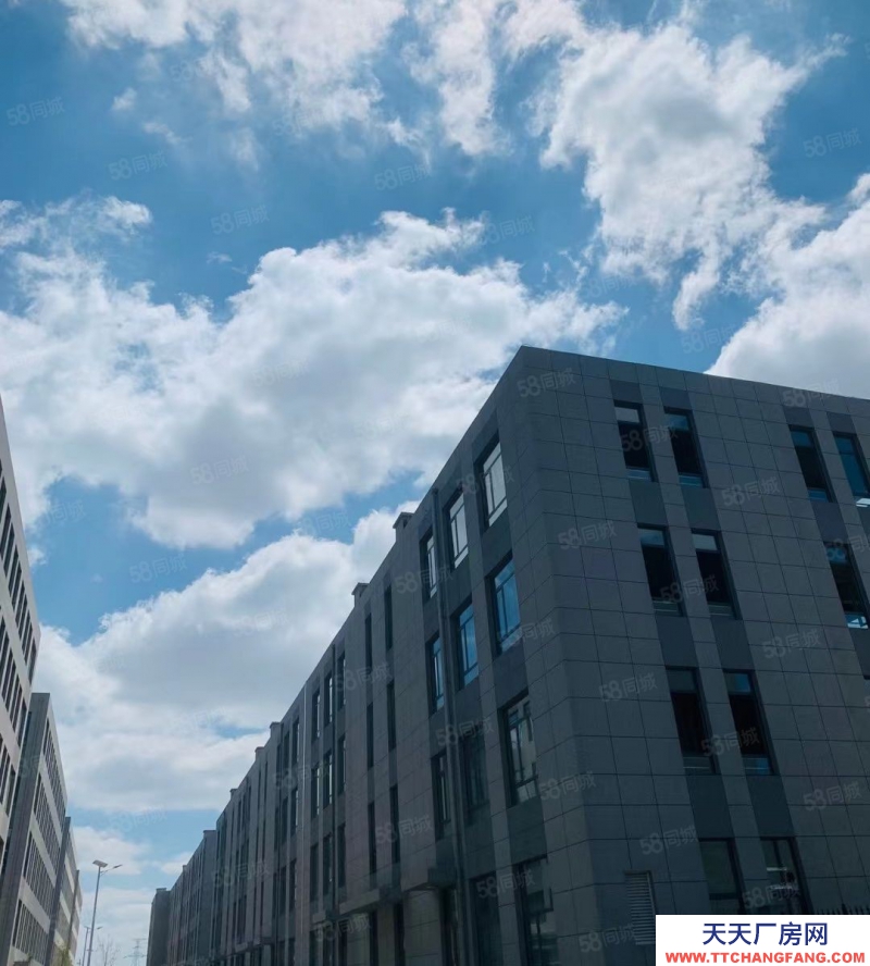 青島城陽現(xiàn)房 開發(fā)商直租 600大平層 客貨梯已裝好