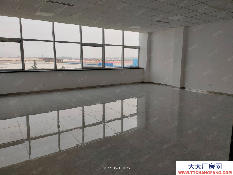 青島城陽出租高新區2600平和8200平獨棟高10米,產證帶航車