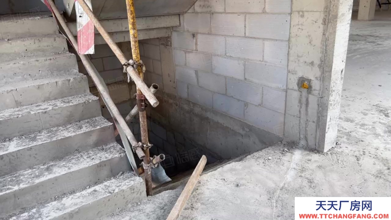 青島 城陽上馬街道高新區(qū) 河東路 寫字樓 辦公樓 廠房特價