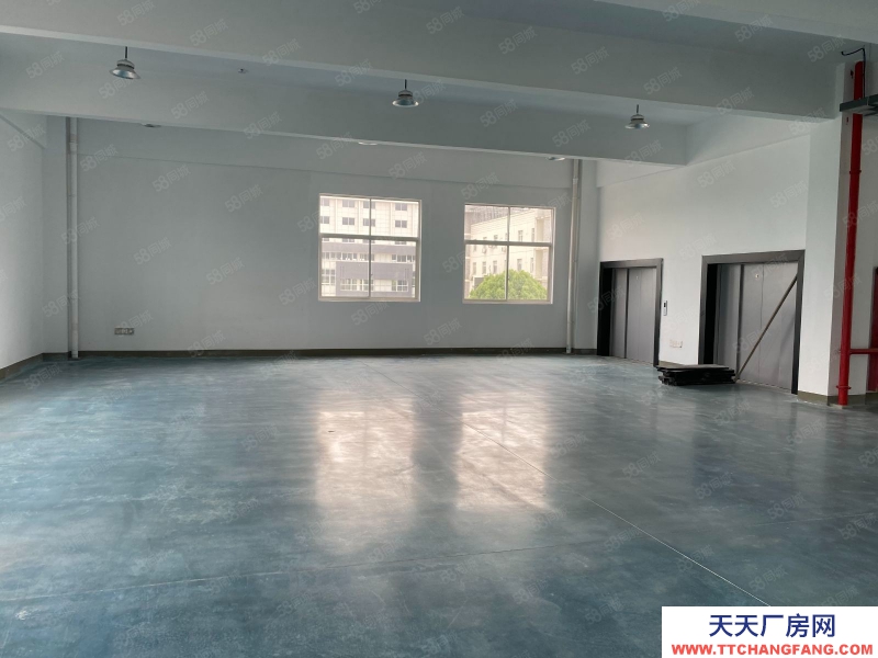 杭州富陽(出租) 場口2樓倉庫9元 帶空地 5噸貨梯 承載650KG 可分租