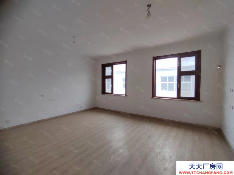 青島即墨即墨靠近城陽(yáng)車間1100平高度8米,跨度18米