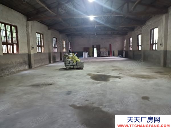 長沙市開福區(qū)星沙聯(lián)絡(luò)線旁倉庫廠房出租