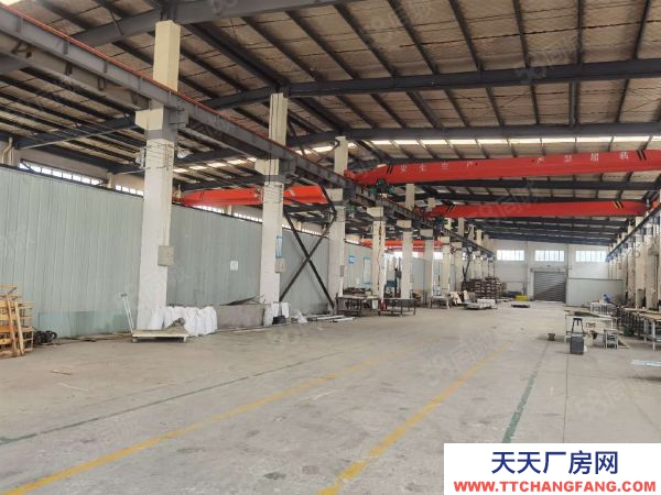 南京市溧水柘塘工業(yè)園區(qū)單一層鋼結(jié)構(gòu)配有多部行車4000平方廠房出租