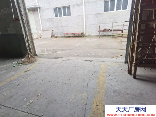 長(zhǎng)沙市開(kāi)福區(qū)大明附近1500平倉(cāng)庫(kù)出租