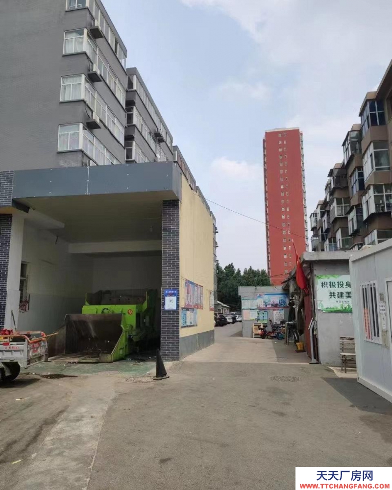 石家莊 新樂  交通方便，臨近商業街，花園旁邊。