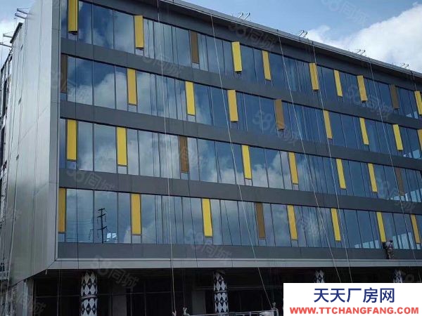 長(zhǎng)沙市望城區(qū) 現(xiàn)房 即買(mǎi)即用 大平層智造廠房 大通間 配套齊全