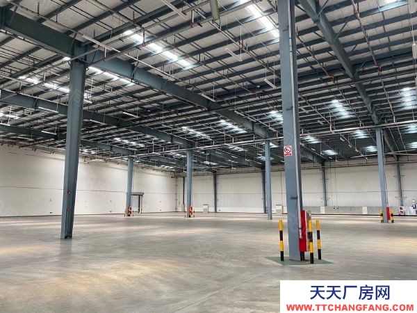 長沙市寧鄉區 高標準帶月臺倉庫10000方可分租臨近高速入口