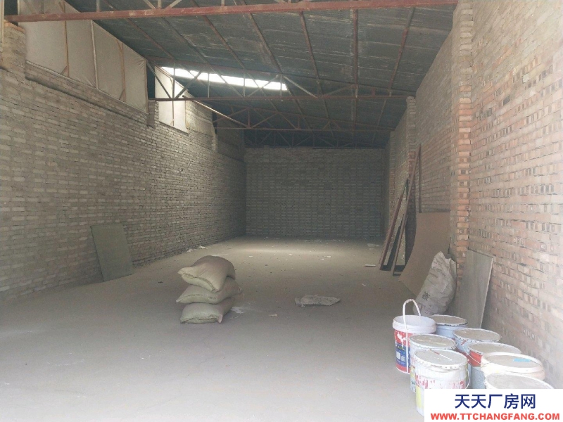 (出租) 南外環(huán)天驕鋼材市場旁110平米倉庫出租