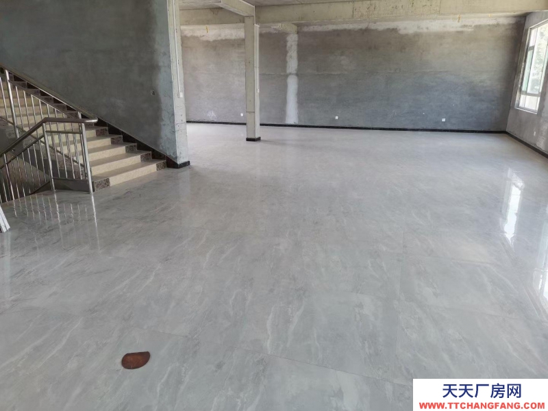 淄博淄川交通便利,寬敞明亮。