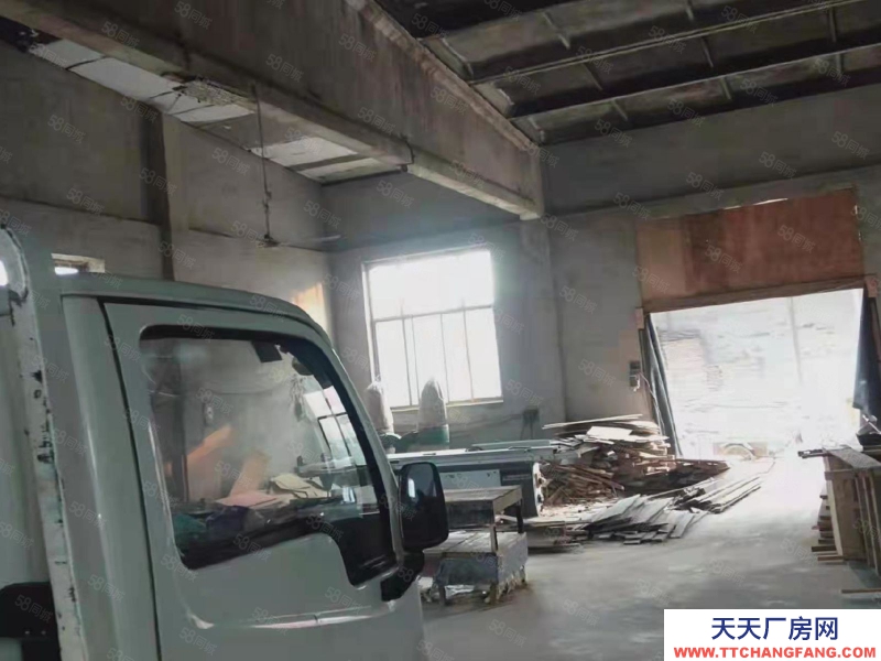 保定 清苑區(qū)大福村廠房帶大院出租