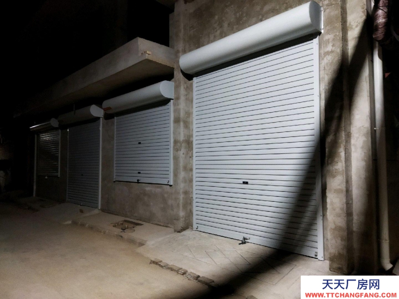 (出租) ，一層倉庫，二層。