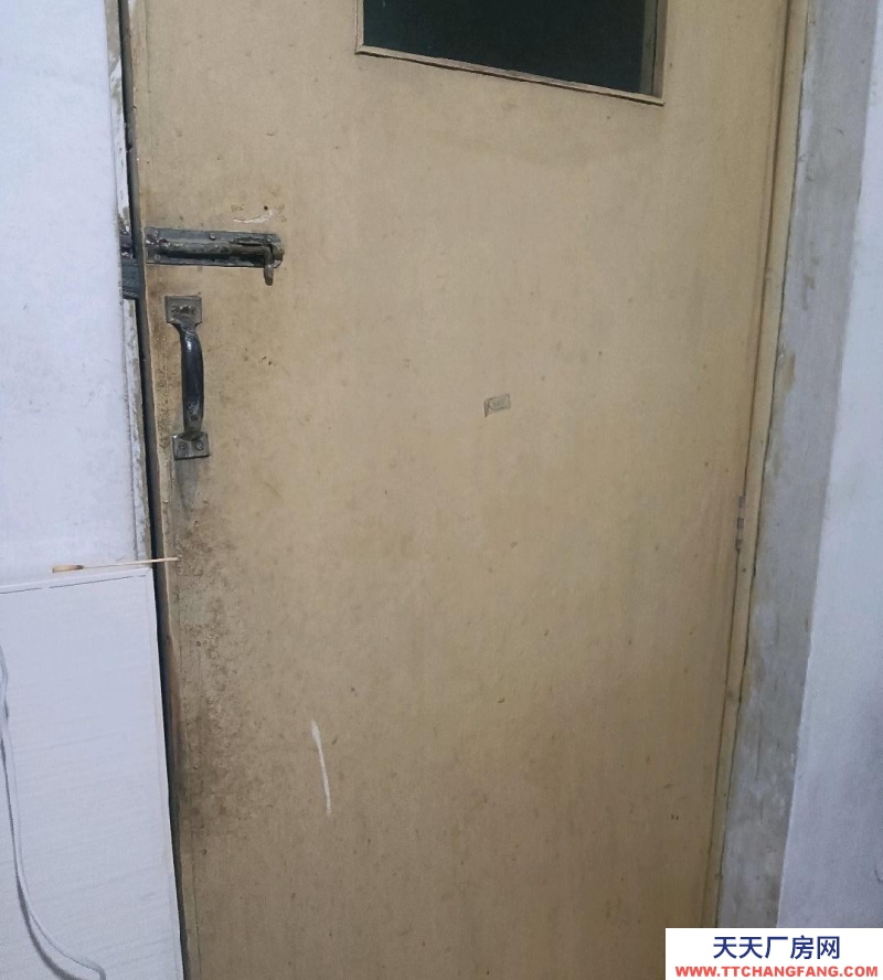 保定 滿城 房子是五間大房，后邊帶套間，廚房