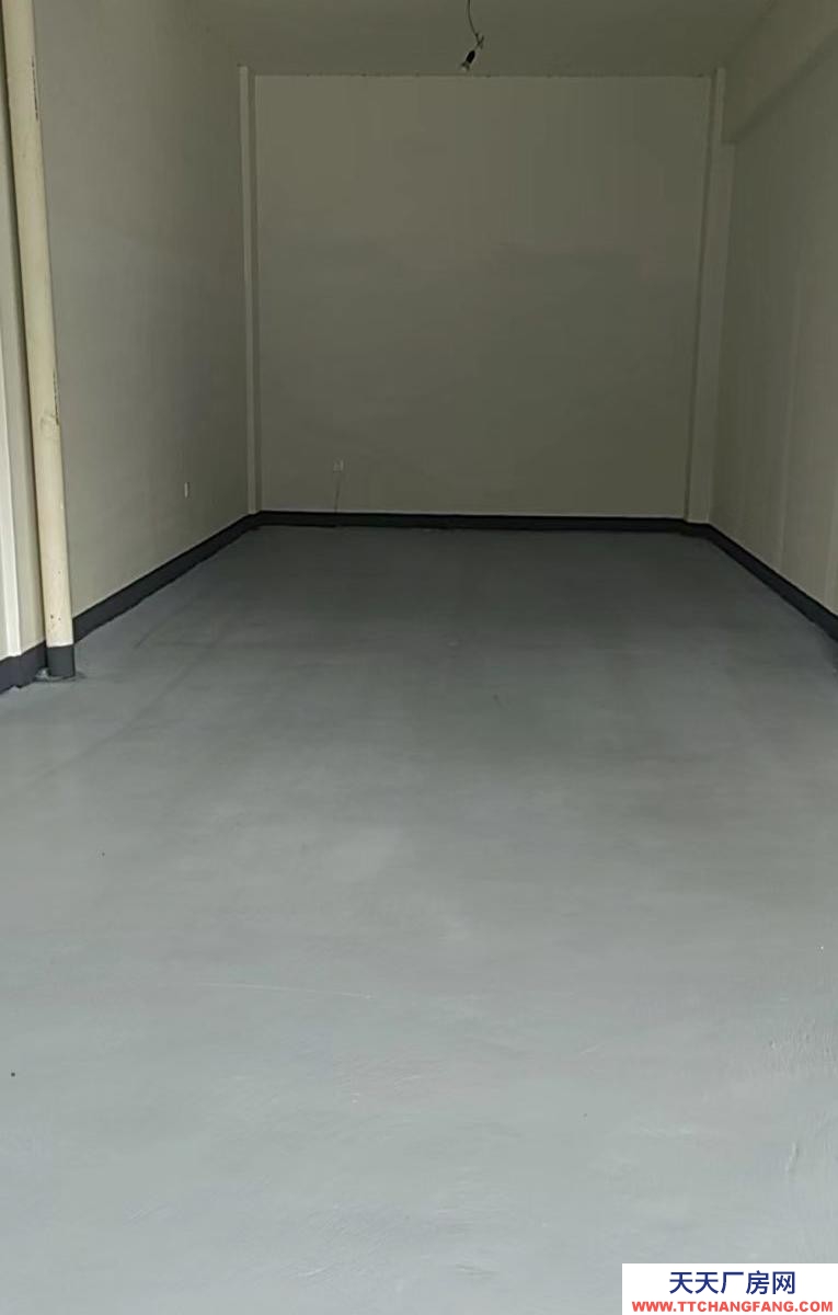 杭州桐廬(出租) 自家房子一層倉庫。面積大，租金便宜