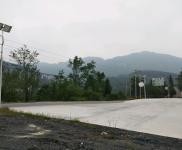 (出租) 宜昌長陽縣賀家坪鎮高速互通道750㎡場地誠意出租