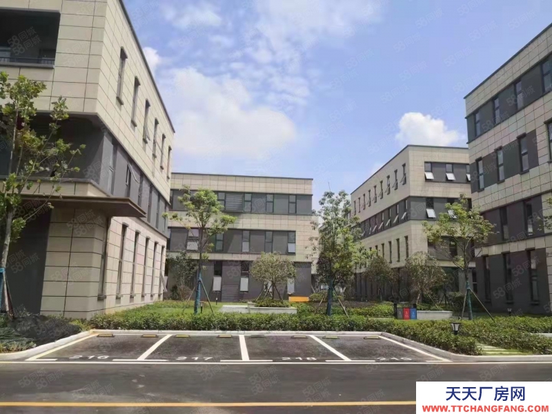 (出租)蕪湖 鳩江區(qū) 高速路口，全新廠房，可辦環(huán)評(píng)，可架行車