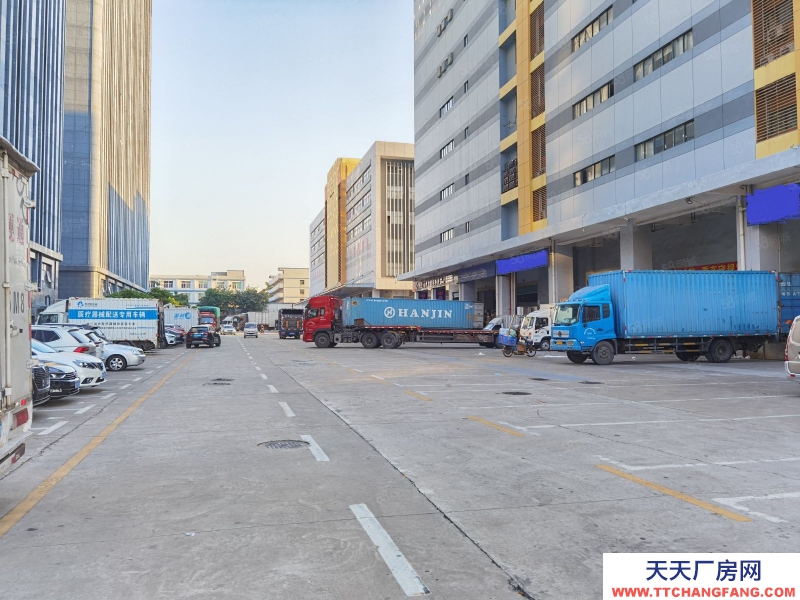 (出租) 深圳龍崗平湖1500平倉庫分租,可代管操作項目,裝卸配送一體