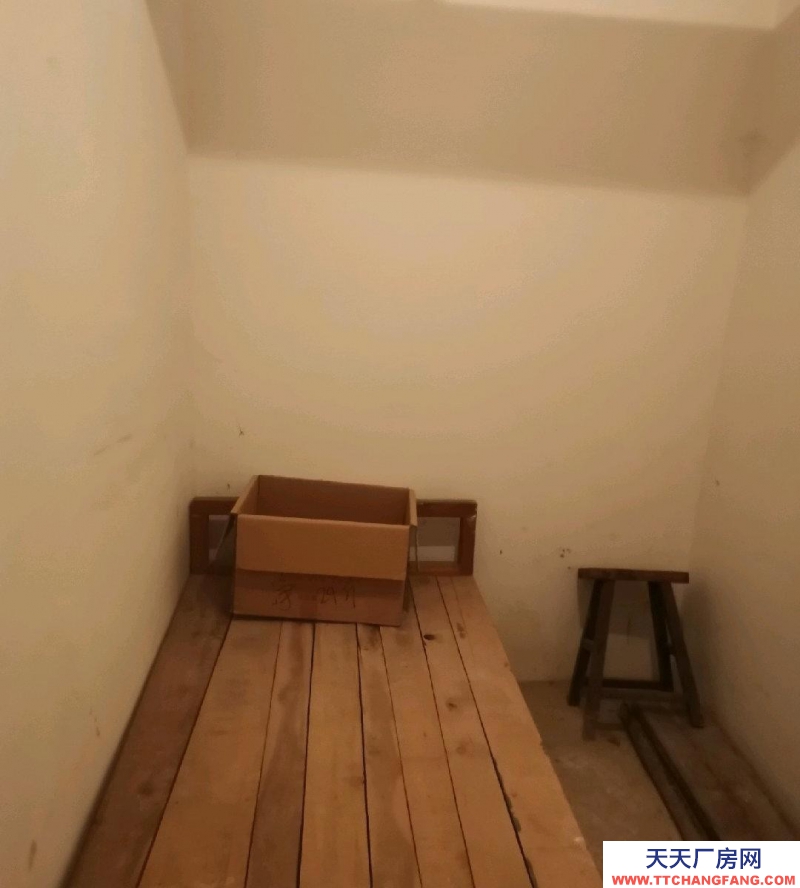 保定 易縣 金塘小區(qū)地下室出租 倉庫 20平米