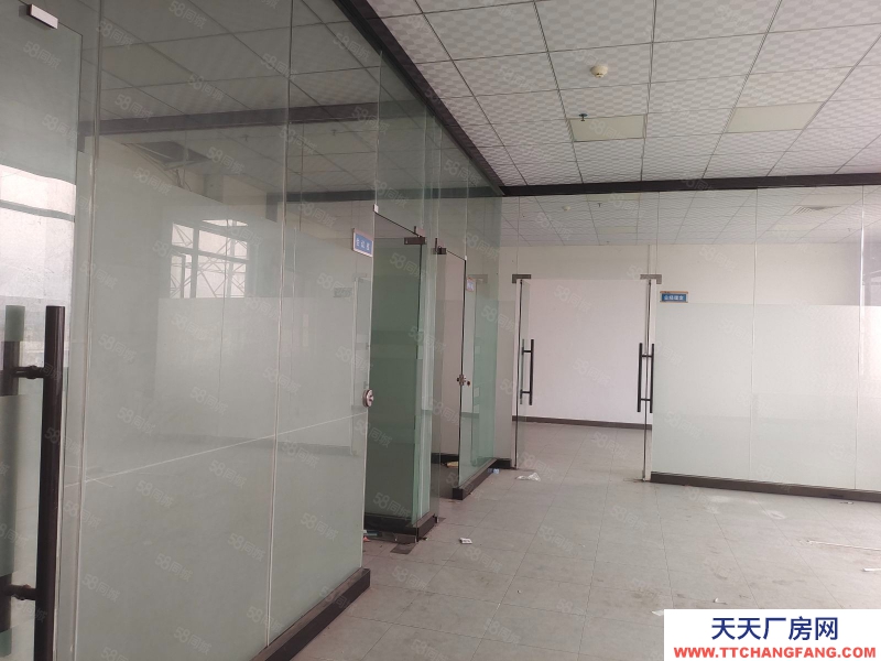 (出租) 東莞虎門鎮北柵工業園分租二樓整層1580平方廠房出租（低價出租）