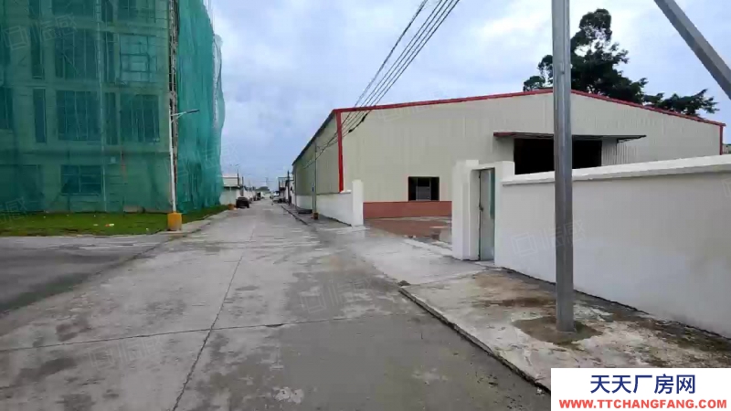 (出租) 東莞中堂鎮(zhèn)低價全新獨(dú)門獨(dú)院總面積1880平方廠房出租（遠(yuǎn)離居民）