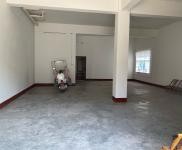 (出租) 襄陽南漳可用于小型辦公區(qū),也可用于倉庫,里面有獨(dú)立衛(wèi)生間和廚房。