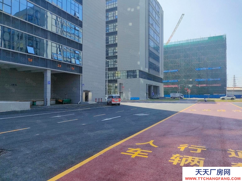 (出售) 東莞中堂50年產權一樓1300平廠房出售樓上標準層2000平