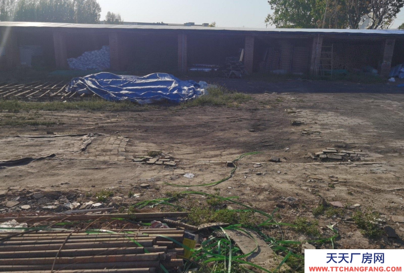 保定 容城 大院帶庫房位于容西附近，交通方便，可進(jìn)大車