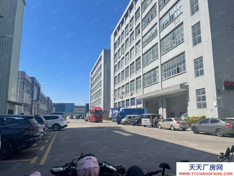 (出租) 東莞鳳崗雁田2000平方米電商倉庫出租)超大空地周轉帶卸貨平臺