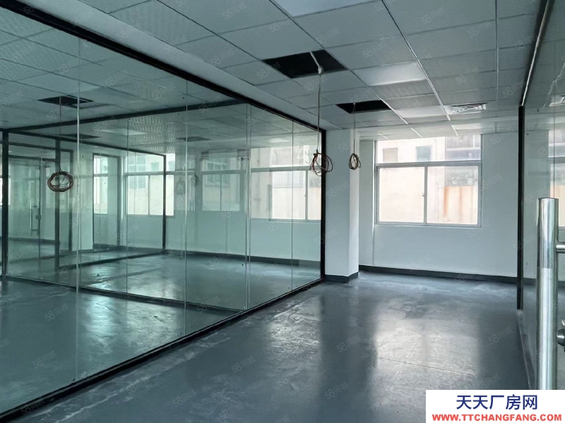 (出租) 東莞麻涌大型倉物流倉儲公寓宿舍廚房證件齊全廠房出租低價出租