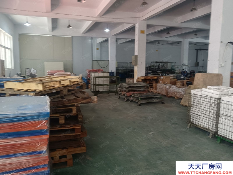 寧波海曙(出租) 集士港工業區3樓廠房,交通進出特別方便,廠房里外形象都很好。