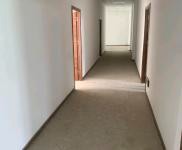 (出租) 襄陽宜城個人廠房，精裝修，水電已裝，有停車場，有宿舍，可辦公。