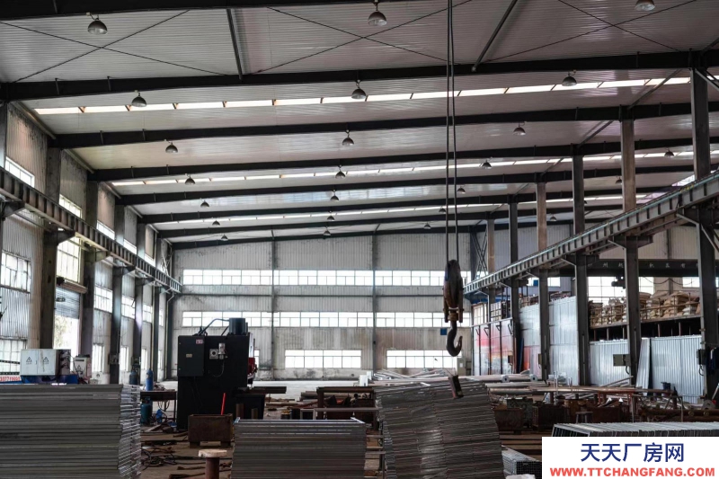 (出租)南寧市西鄉塘區高新區高新五路廠房12米高有5噸航吊鋼結構標準廠房倉庫出租